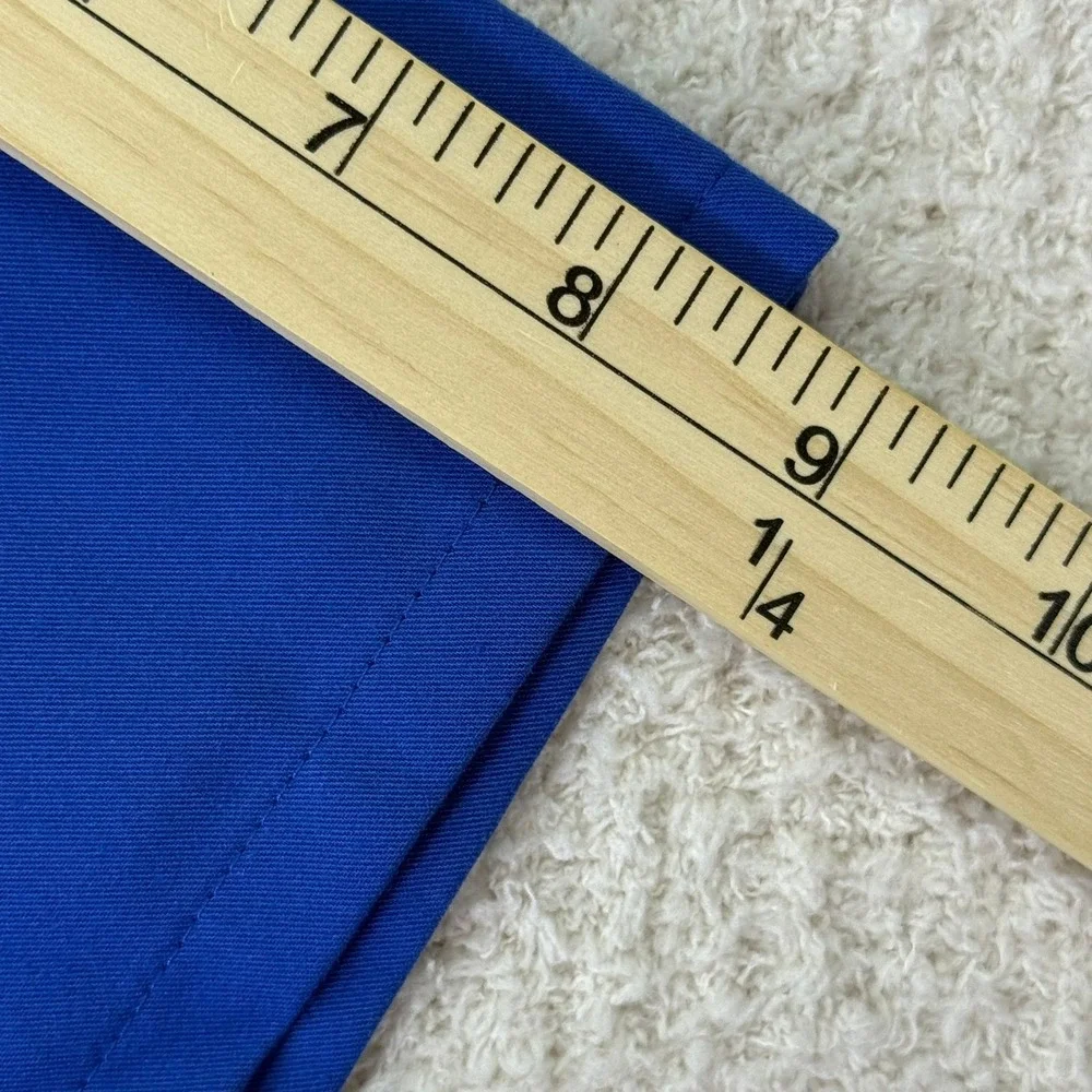 FIGS Technical Collection Scrub Top Women's Size L‎ Blue V Neck